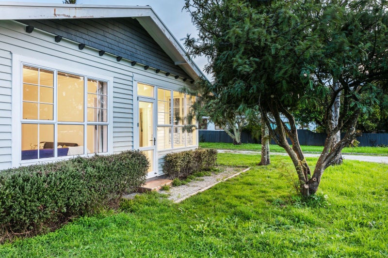 33 Ropata Street, Kaiti, Gisborne - Carousel 2