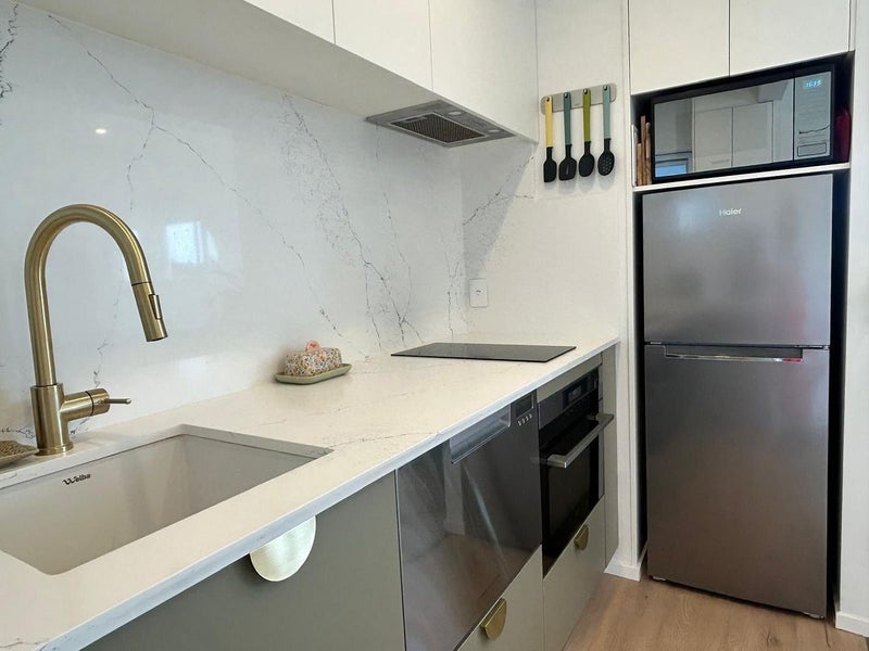 6/8 Harvey Place, Kohimarama, Auckland - Carousel 2