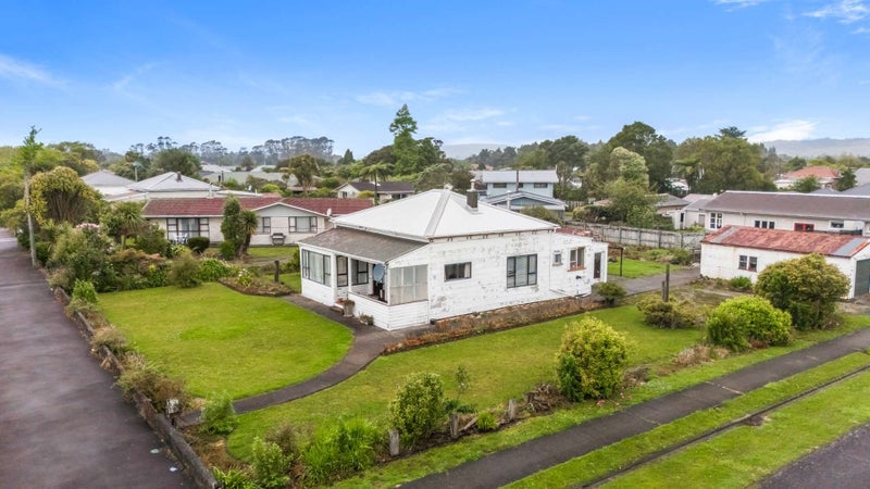 38 Brougham Street, Westport, Westport - Carousel 2