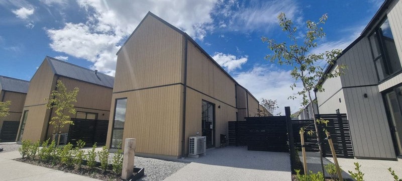 4 Casterway Crescent, Jacks Point, Queenstown - Carousel 1