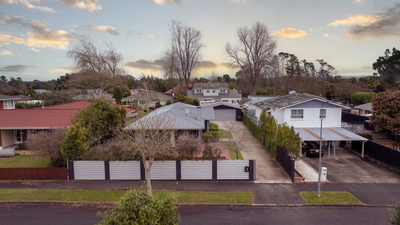 15 Samuel Place, Queenwood, Hamilton - Carousel 28