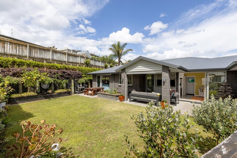 61 Falcon Drive, Welcome Bay, Tauranga - Carousel 1