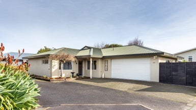 1/56 Stanley Street, Wharewaka, Taupō - Carousel 1