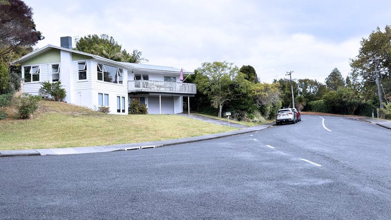 65 Roseberry Avenue, Birkenhead, Auckland - Carousel 18