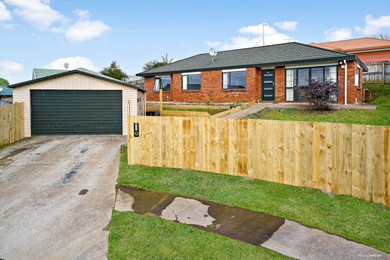 69 Manston Road, Mangere, Auckland - Carousel 1