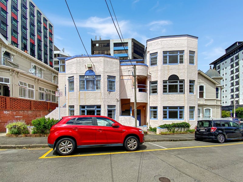1/20 Portland Crescent, Thorndon, Wellington - Carousel 1