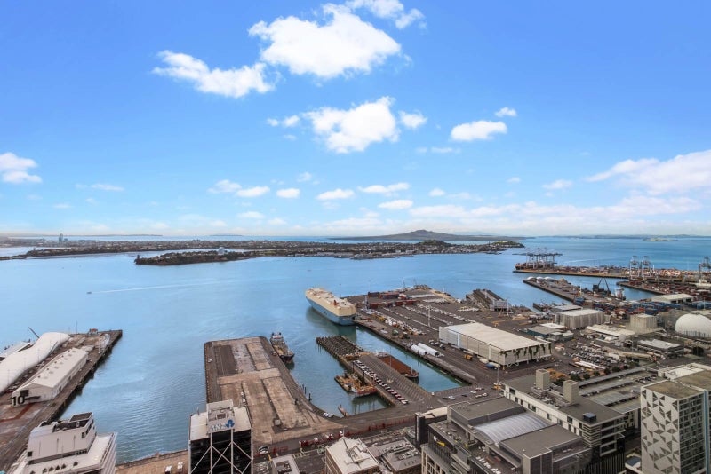 4202/10 Commerce Street, Auckland Central, Auckland - Carousel 2