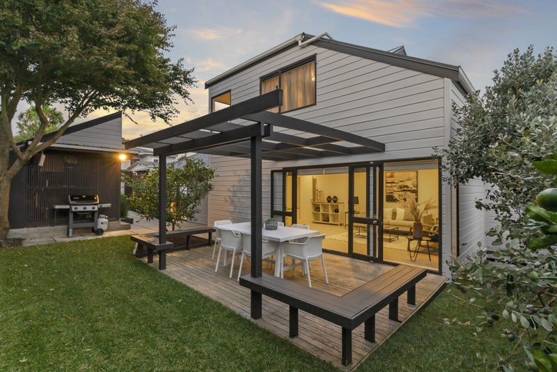 29A Clarke Road, Onehunga, Auckland - Carousel 1