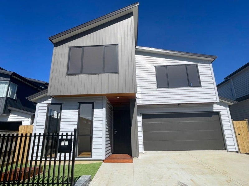 8 Roa Avenue, Hobsonville, Auckland - Carousel 1