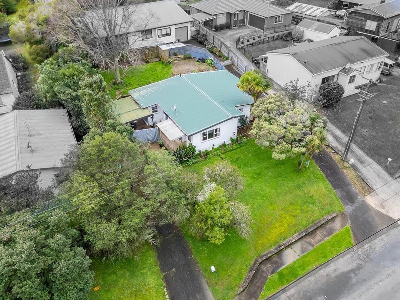 69 Rangeview Road, Sunnyvale, Auckland - Carousel 2
