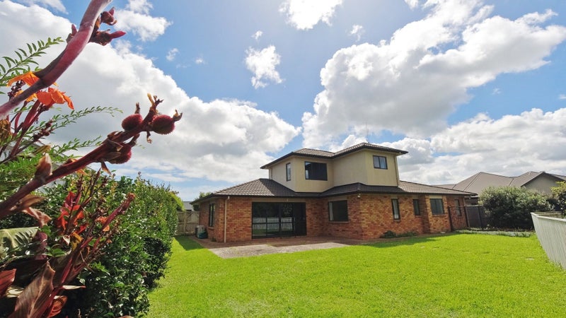 8 Aspen Court, Huntington, Hamilton - Carousel 2
