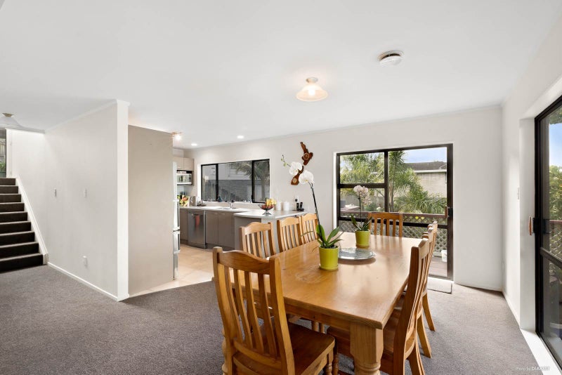 11 Tanglewood Place, Cockle Bay, Auckland - Carousel 2