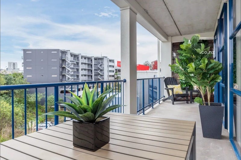 E5/19 Fleet Street, Eden Terrace, Auckland - Carousel 12