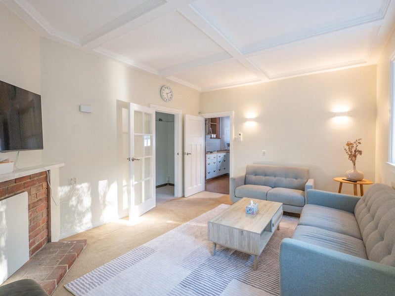 31 Gladstone Road, North East Valley, Dunedin - Carousel 2