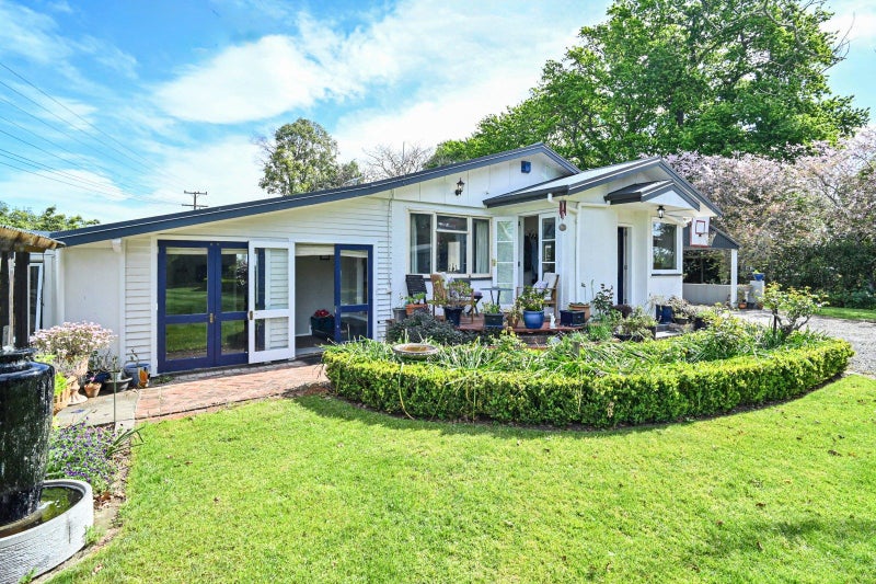 72 Raupare Road, Twyford - Carousel 1