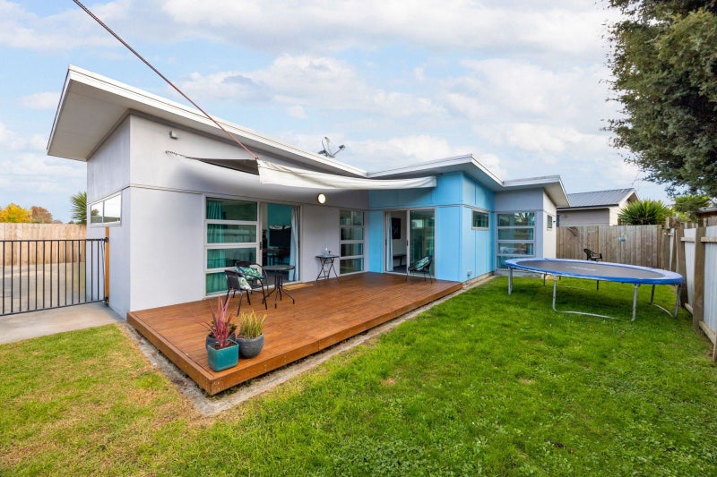 27A Kenney Crescent, Fairfield, Hamilton - Carousel 1