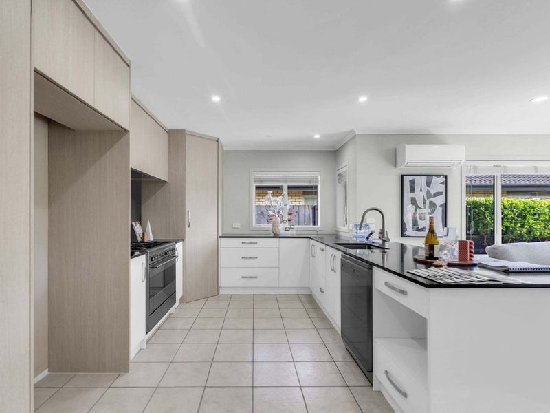 1 Whitney Place, Rototuna North, Hamilton - Carousel 2