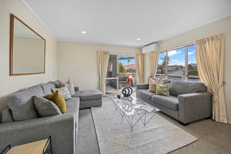 6 Harbour Lights Close, West Harbour, Auckland - Carousel 2