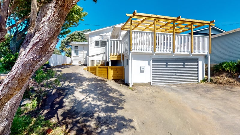 69 Ranui Crescent, Khandallah, Wellington - Carousel 1