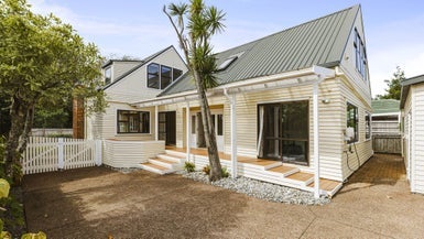 35 Fancourt Street, Meadowbank, Auckland - Carousel 1