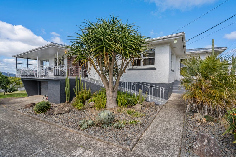8 Hoey Street, Kamo, Whangarei - Carousel 1