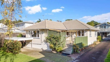 4 Korau Road, Greenlane, Auckland - Carousel 1