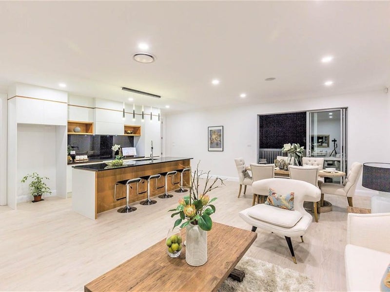 10 Barque Rise, Long Bay, Auckland - Carousel 2