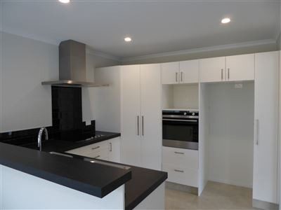 8 Himalayan Close, Judea, Tauranga - Carousel 1