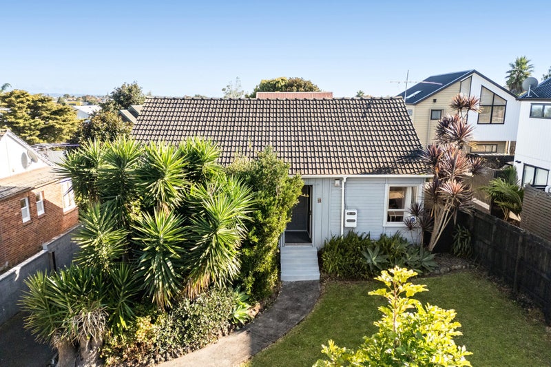13 Range View Road, Mount Albert, Auckland - Carousel 2