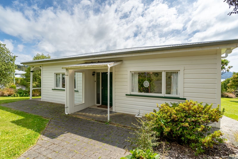 1 Waikana Street, Broad Bay, Dunedin - Carousel 35