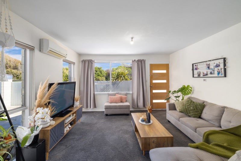 2/528 Marine Parade, South New Brighton, Christchurch - Carousel 1