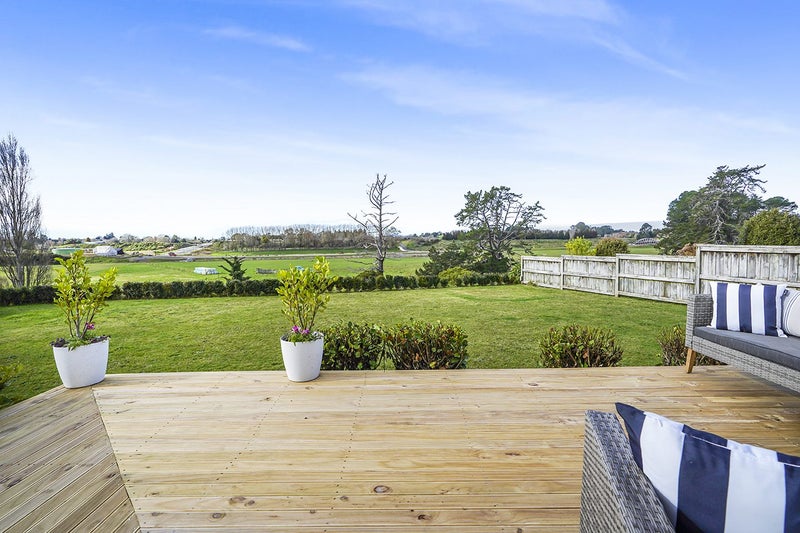 43 Waterford Road, Fitzroy, Hamilton - Carousel 1