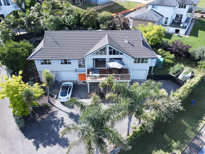 27 Kotanui Avenue, Army Bay, Whangaparaoa - Carousel 1