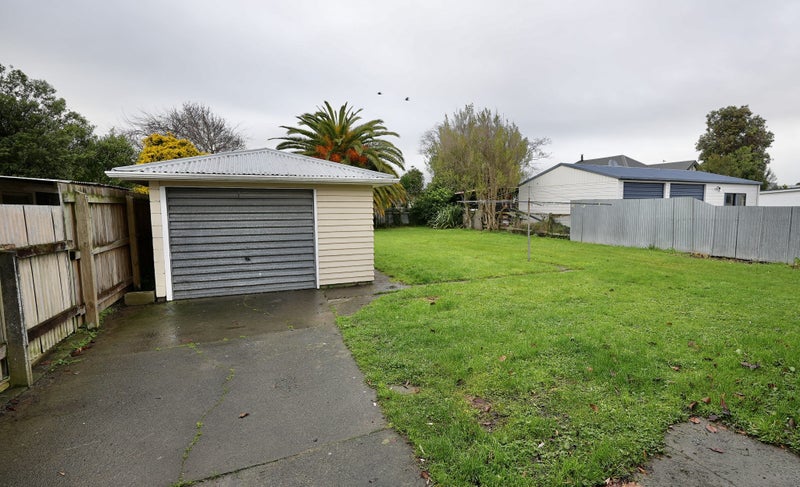 42 College Street, Awapuni, Palmerston North - Carousel 16