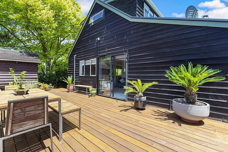 437A Point Chevalier Road, Point Chevalier, Auckland - Carousel 1