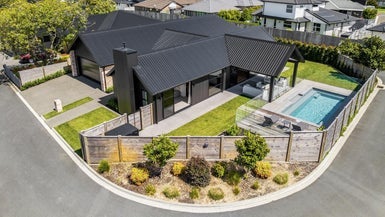 2 Gabriela Close, Pyes Pa, Tauranga - Carousel 1