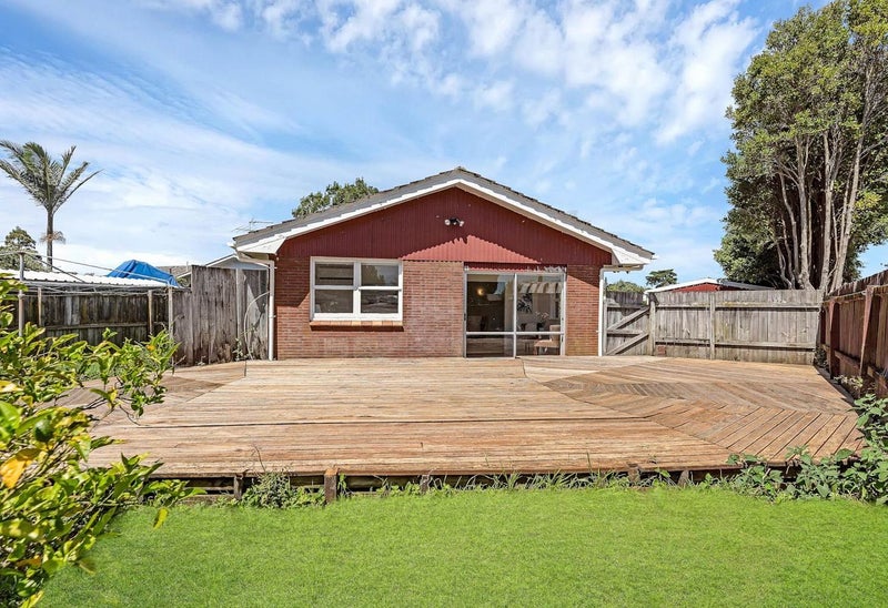 50 Edgewater Drive, Pakuranga, Auckland - Carousel 2