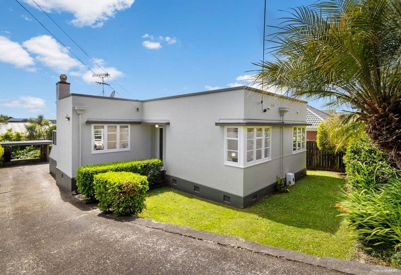 49 Waiohua Road, Greenlane, Auckland - Carousel 1