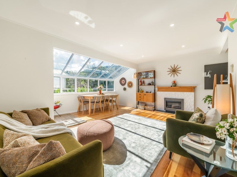 5 Maire Street, Eastbourne, Lower Hutt - Carousel 2
