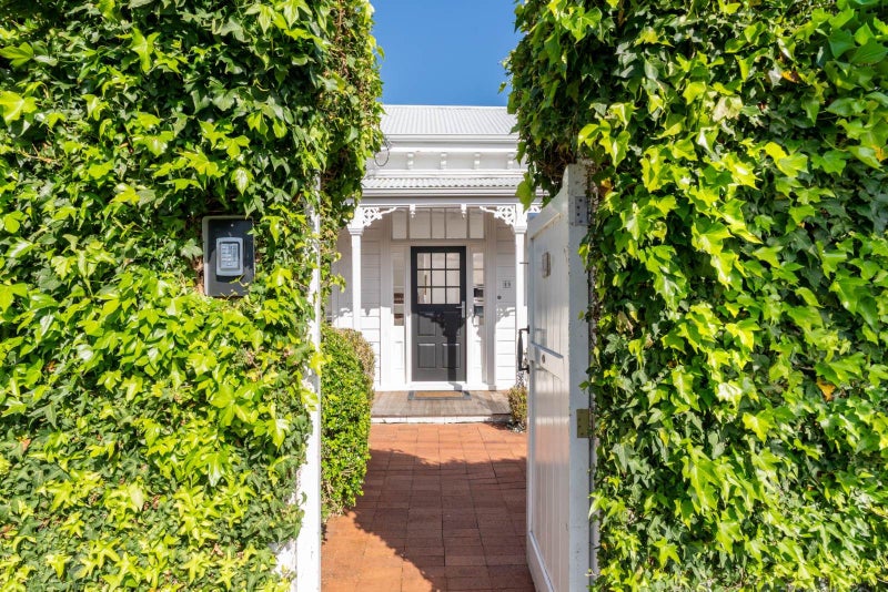 15 Elam Street, Parnell, Auckland - Carousel 1