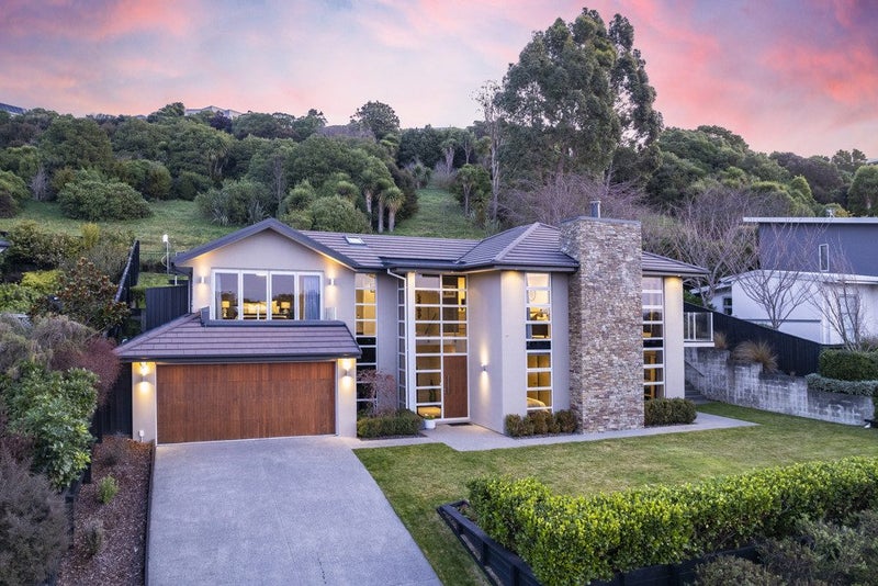 20 Rushden Rise, Westmorland, Christchurch - Carousel 26