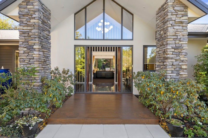 10 Glen Bridge Lane, Harewood, Christchurch - Carousel 2