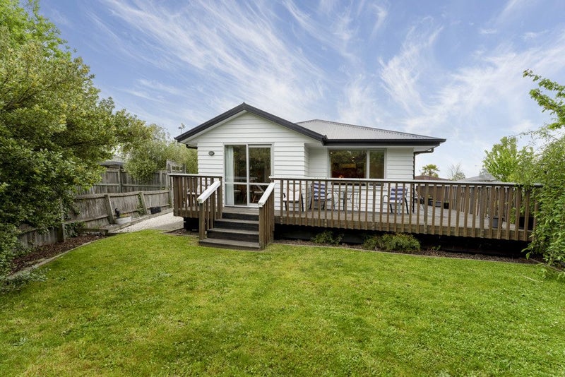 15 Lomond Place, Woolston, Christchurch - Carousel 2