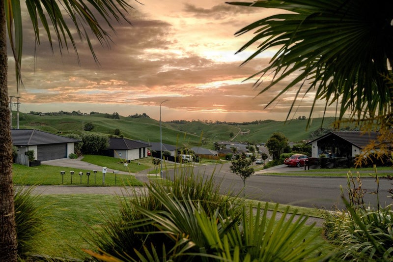 274 Ballintoy Park Drive, Welcome Bay, Tauranga - Carousel 1