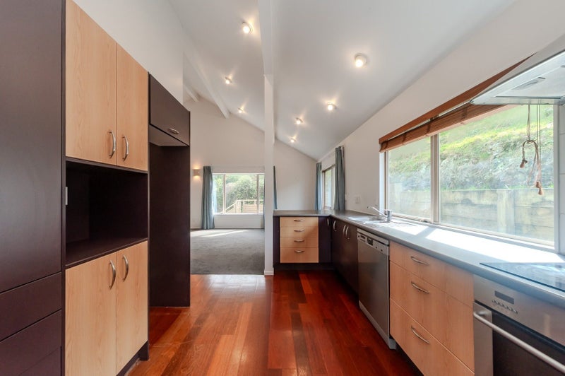 20 Kimberley Way, Khandallah, Wellington - Carousel 2