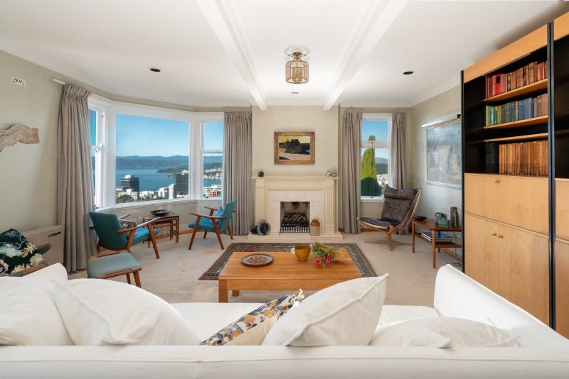 2/15 Upland Road, Kelburn, Wellington - Carousel 2