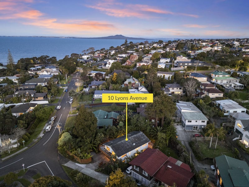 10 Lyons Avenue, Murrays Bay, Auckland - Carousel 12