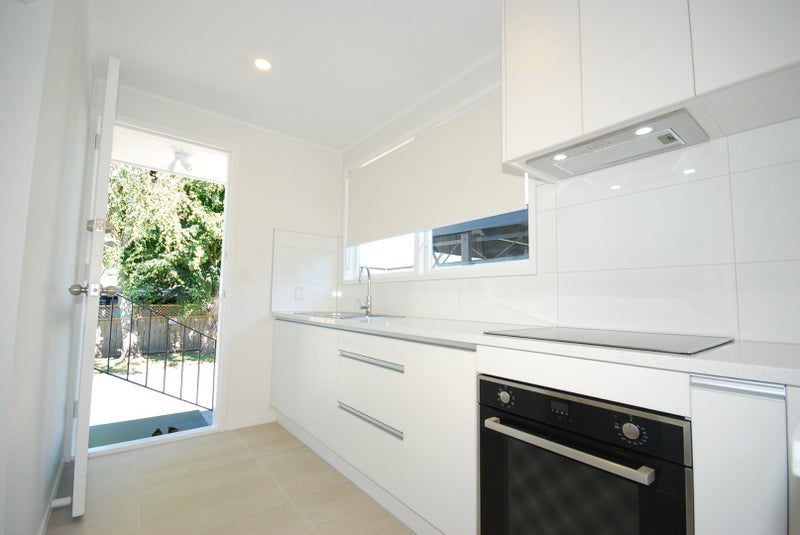 18D Clinker Street, Three Kings, Auckland - Carousel 1