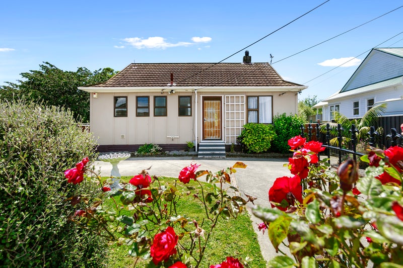 10 Bryant Grove, Taita, Lower Hutt - Carousel 2