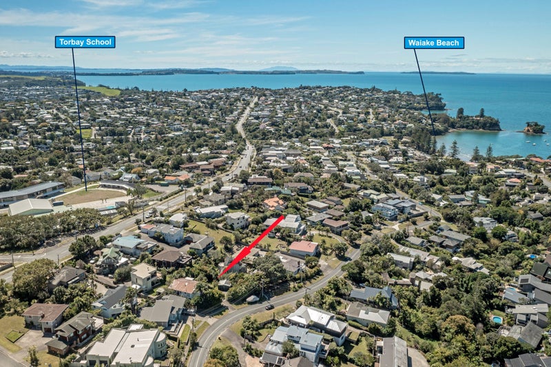 50 Hebron Road, Waiake, Auckland - Carousel 2